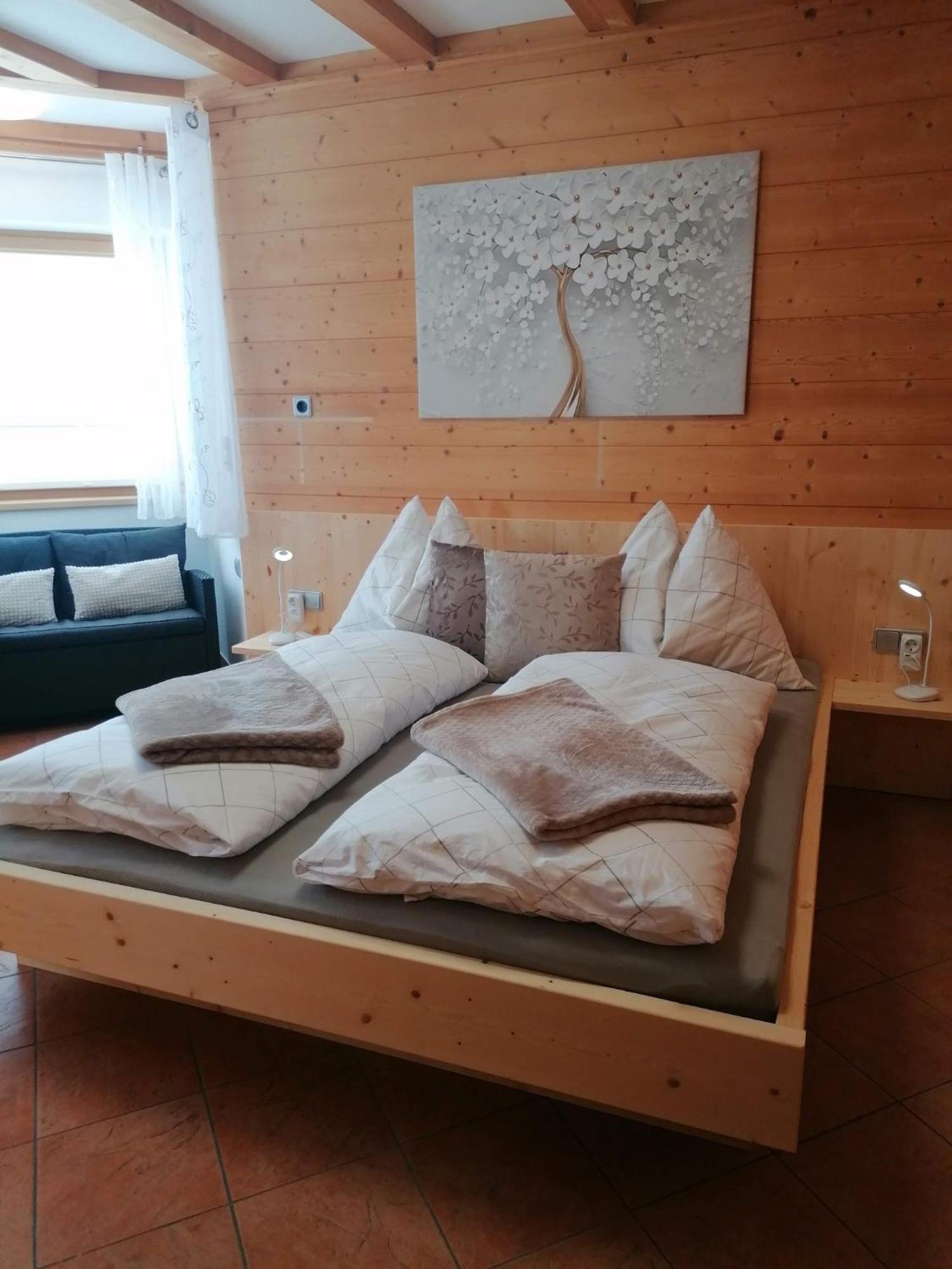 Mireille Apartment *